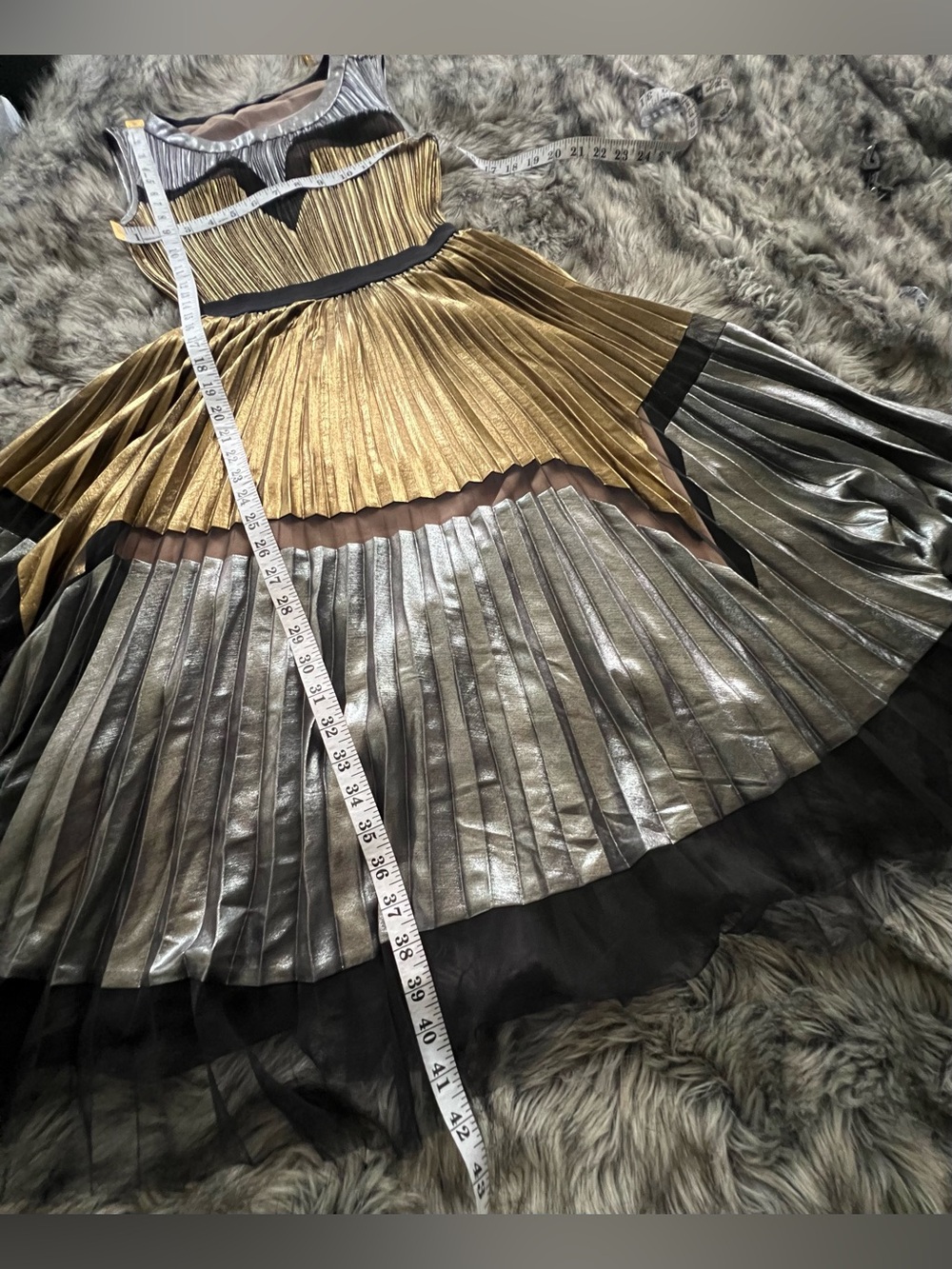 BCBGMaxAzria Metallic Gold and Silver Pleated Midi Dress - Picture 4 of 16
